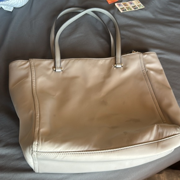 Kate Spade beige vinyl polyester tote - Picture 3 of 10